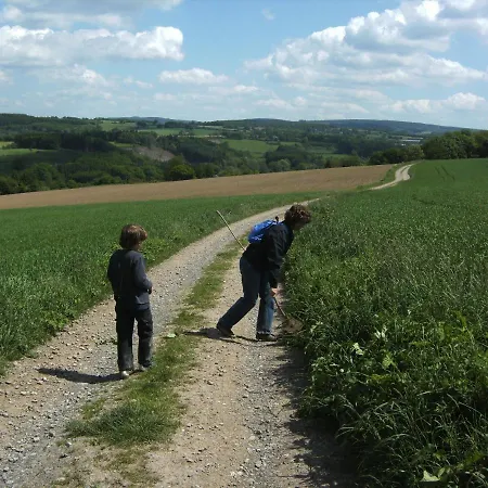 アパート Ideal Pres De Durbuy / Ideaal Nabij Durbuy / Ideal Near Durbuy オットン